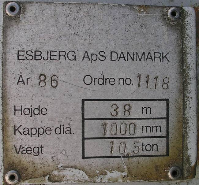 38 meter Ø 1000 mm med stige. Fabrikat Esbjerg Aps, årg 1986.    10,5 tons egenvægt.