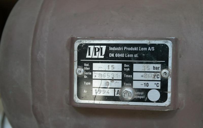 IPL15 liter 35 bar, med overtryksventil.