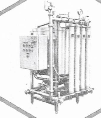 fabrikat Alfa Laval type UFS 4. Velegnet til ultrafiltrering af forskellige mælkeprodukter, juice, blod, æg o.l.   Filtertype HF 25-43-PM10.