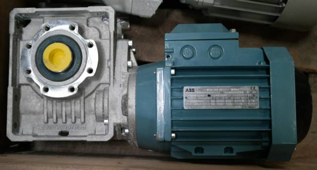 ABB 0,55 kw 1375 o/min Bonfigliori gear type W63U45 rustfri Ø 25 mm hul.  Ubrugt.   gearing ?